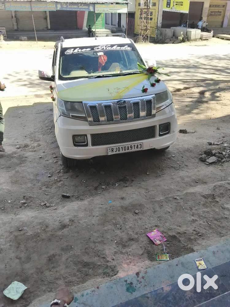 Mahindra Tuv 300 2016 Diesel 9981 Km Driven