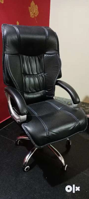 Olx boss online chair