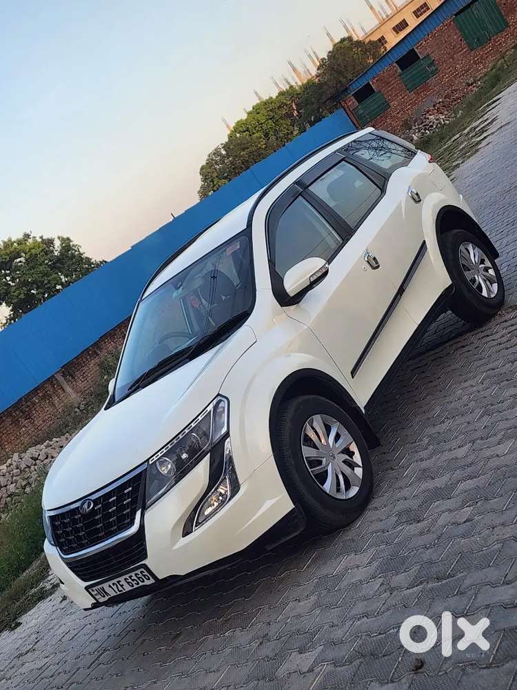 Mahindra Xuv 500
1st Owner 
Push Button Stat