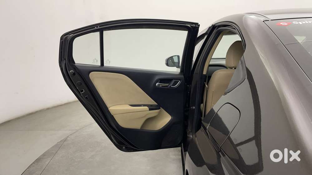 Honda City I-vtec V, 2022, Petrol