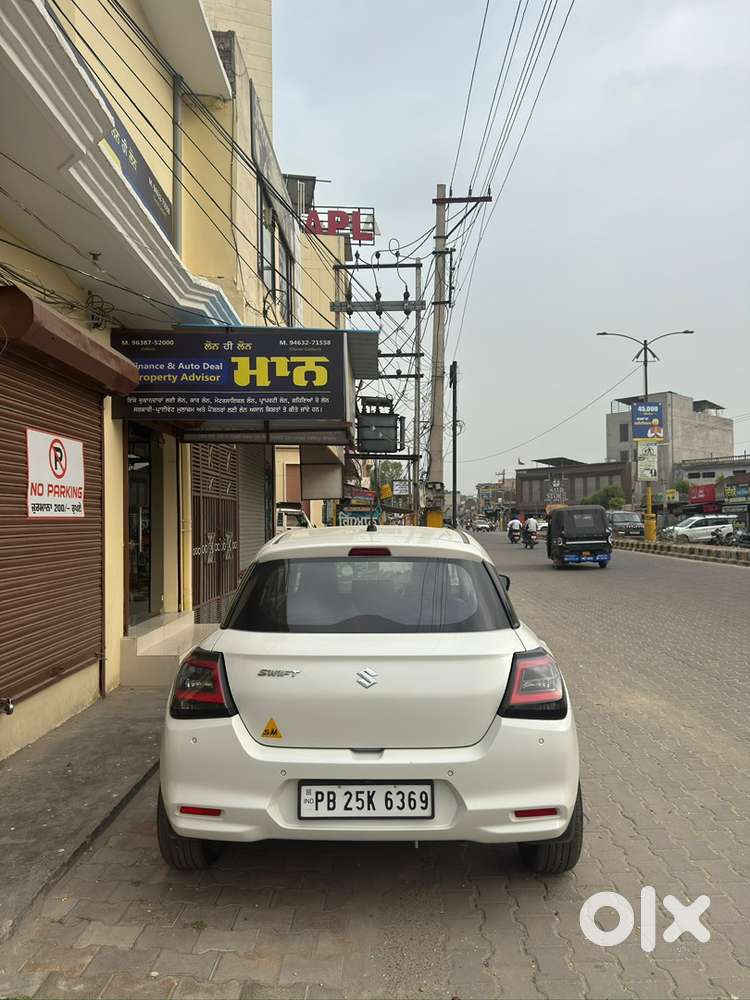 Maruti Suzuki Swift Vxi 2025