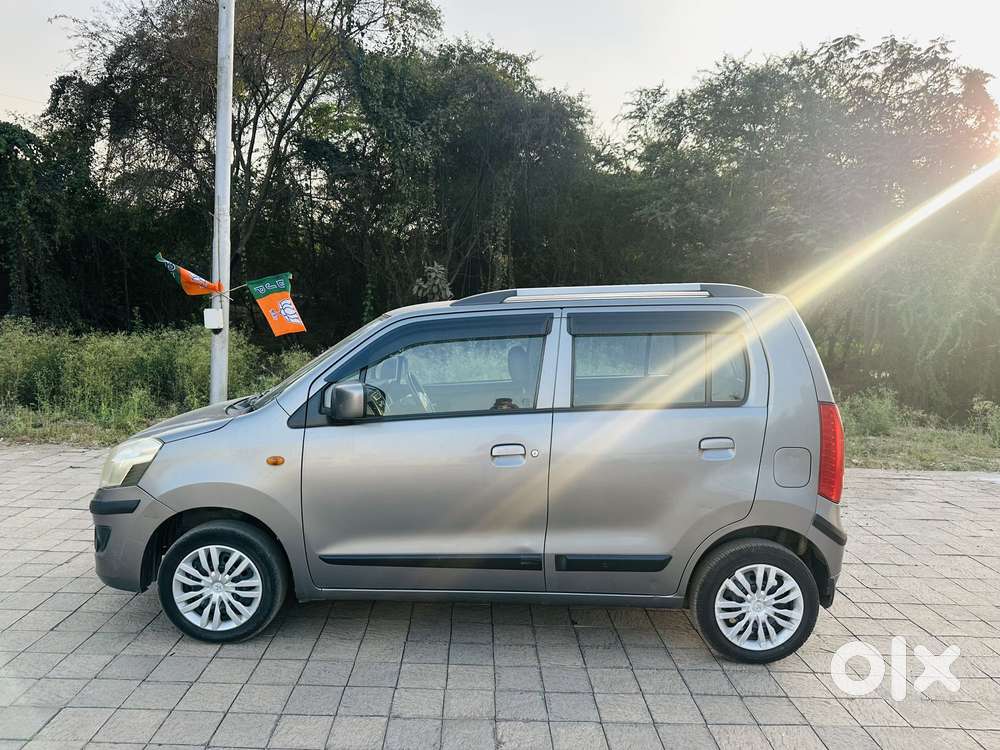 Maruti Suzuki Wagon R 1.0 2015-2019 Vxi (o) Amt, 2015, Petrol