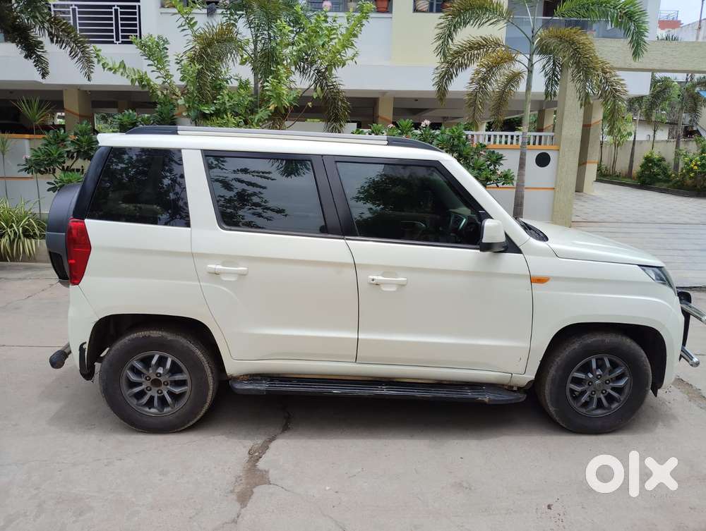 Mahindra Tuv 300 T10 Opt, 2018, Diesel