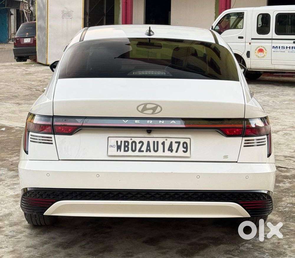 Hyundai Verna 1.5 Sx (o) Ivt, 2023, Petrol