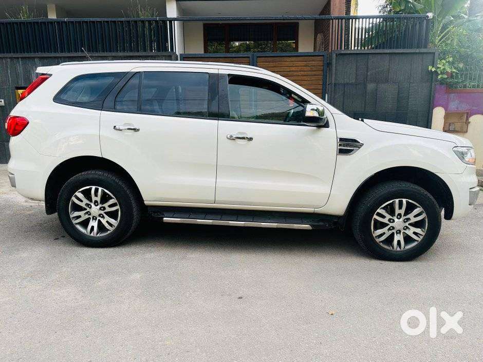 Ford Endeavour 2.2 Titanium At 4x2, 2018, Electric