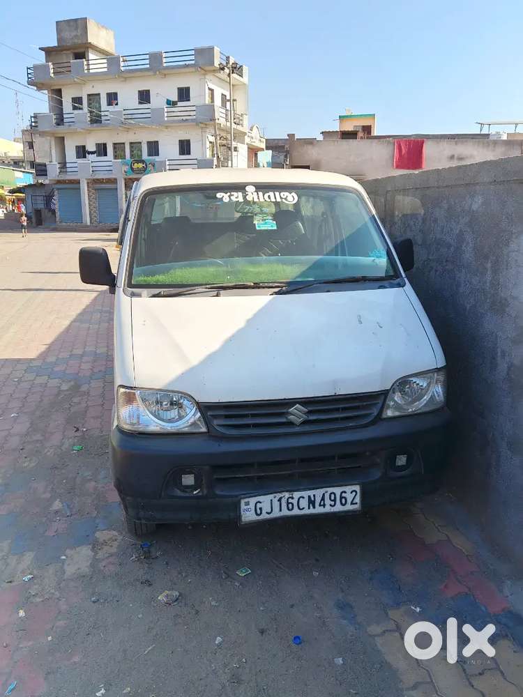 मेरा गाड़ी बहुत ही बढ़िया है और एक ही आदमी का चलाया हुआ