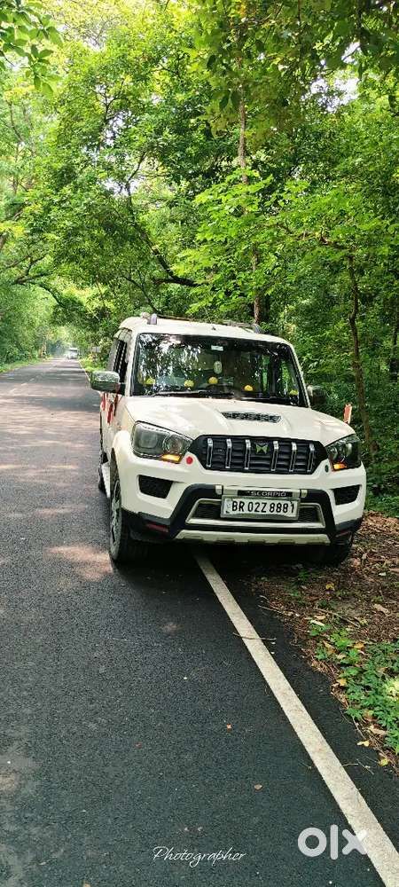 Mahindra Scorpio S4 2015