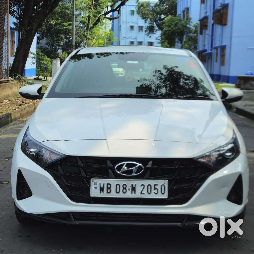 Hyundai I20 Asta (o) 1.2 Mt, 2022, Petrol