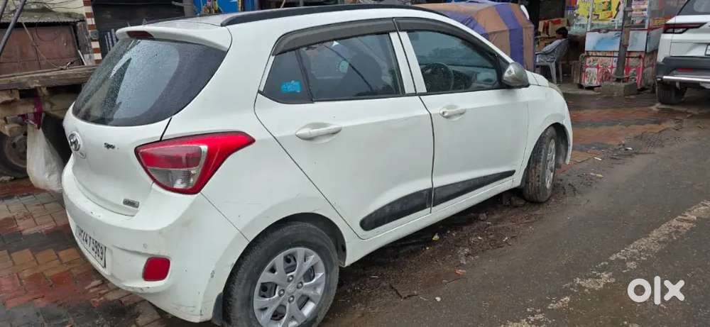 Hyundai Grand I10 Sportz 2016