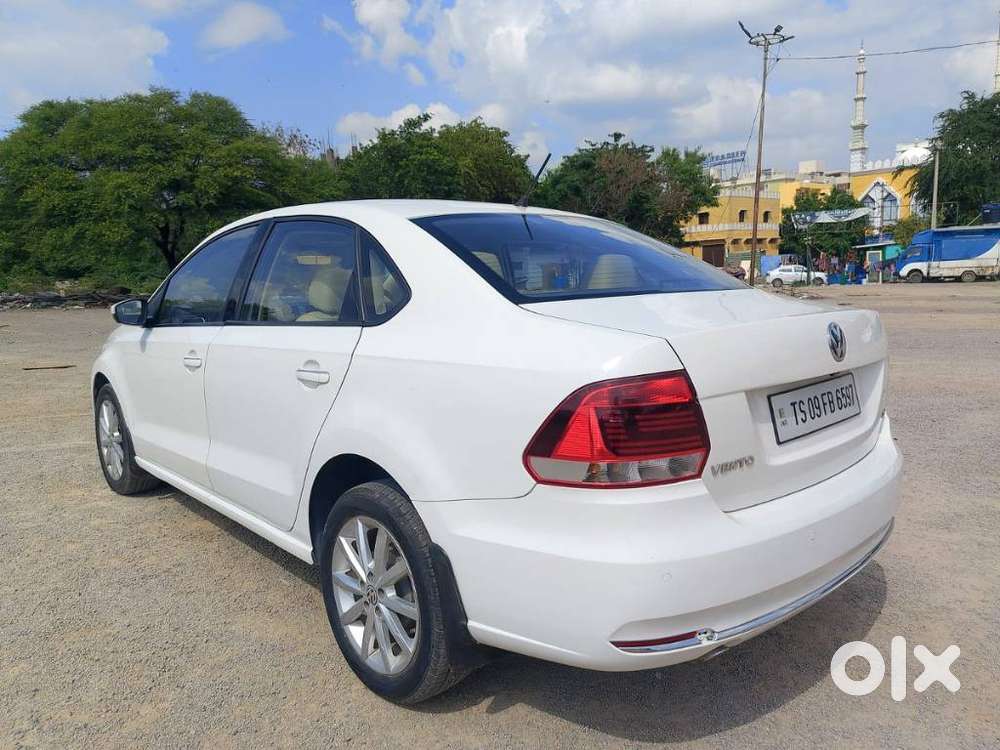 Volkswagen Vento 1.2 Tsi Highline Plus At, 2017, Petrol