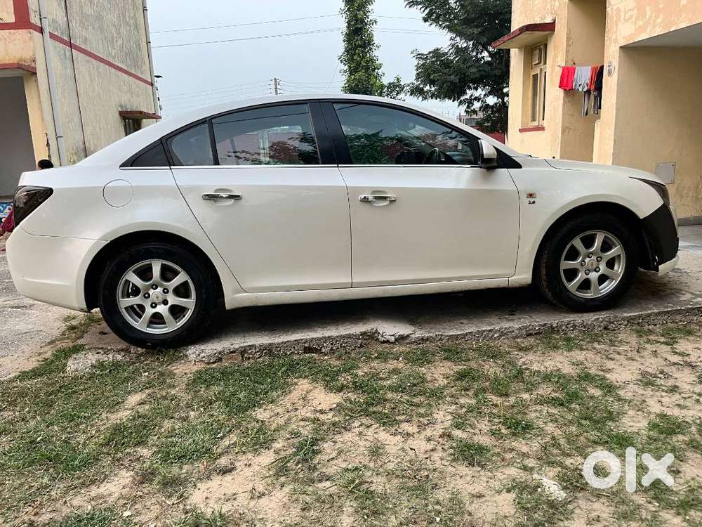 Chevrolet Cruze 2013 Diesel Well Maintained