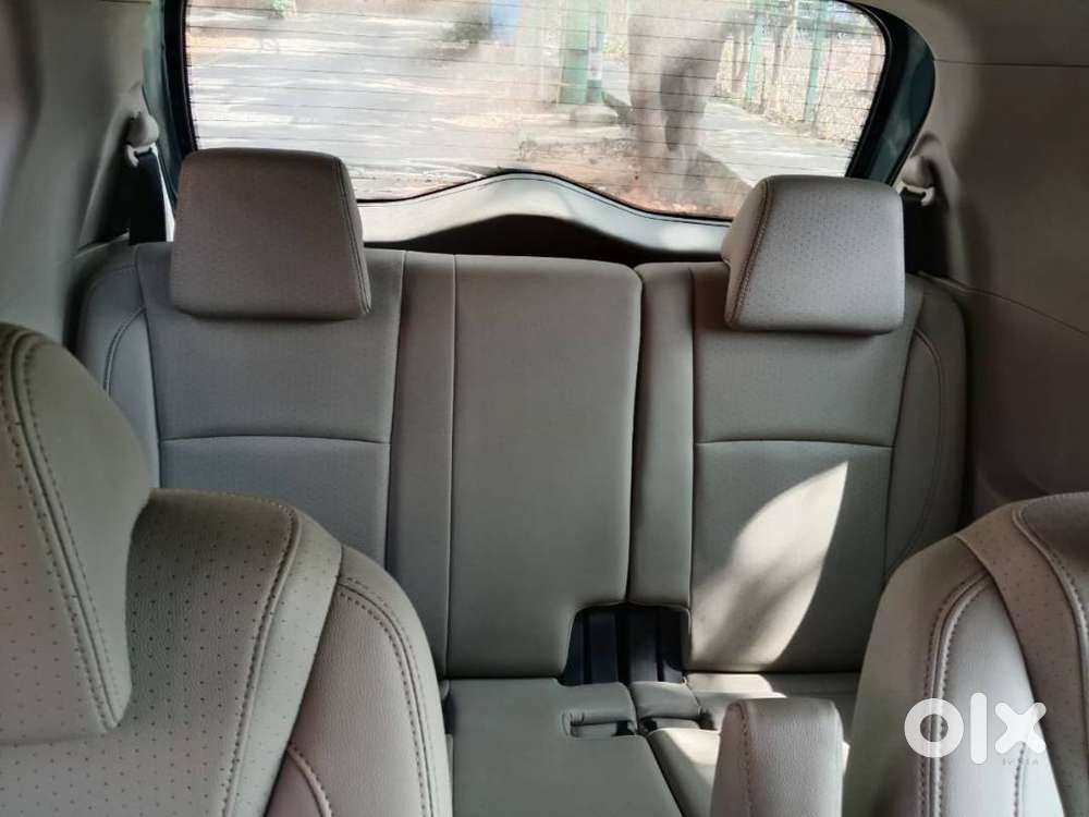 Mahindra Marazzo M8 7 Str 2020