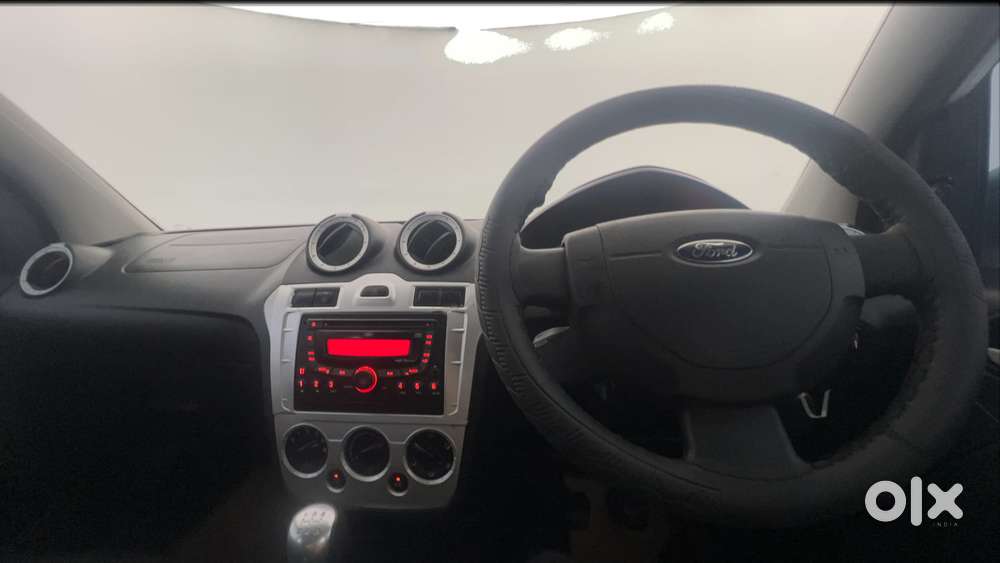 Ford Figo 1.2 Duratec Petrol Titanium, 2015, Petrol