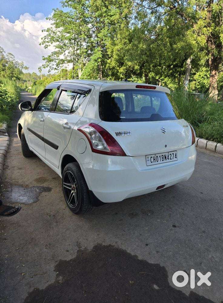 Maruti Suzuki Swift Vxi With Abs, 2017, Petrol
