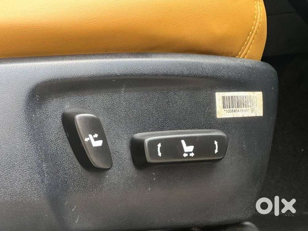 Toyota Innova Crysta 2.8z Automatic, 2016, Diesel