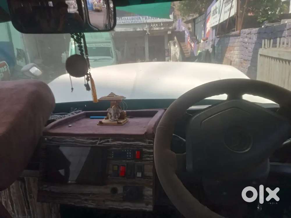 Tempo Traveller Force Crv