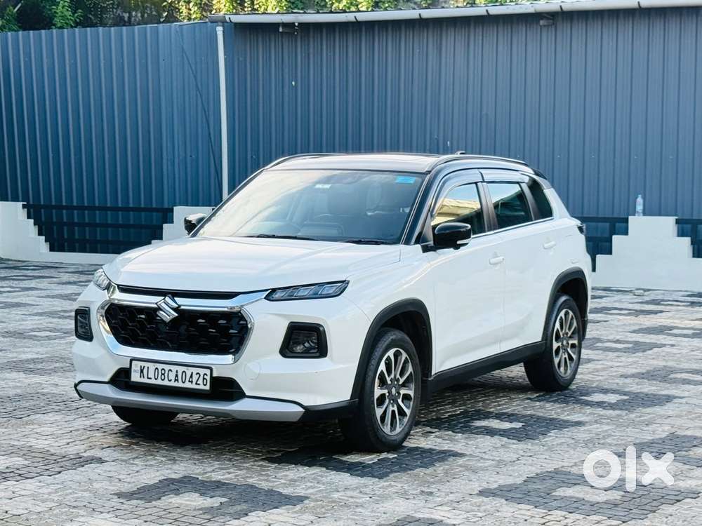 Maruti Suzuki Grand Vitara 1.5 Alpha Smart Hybrid Dual Tone, 2023, P..