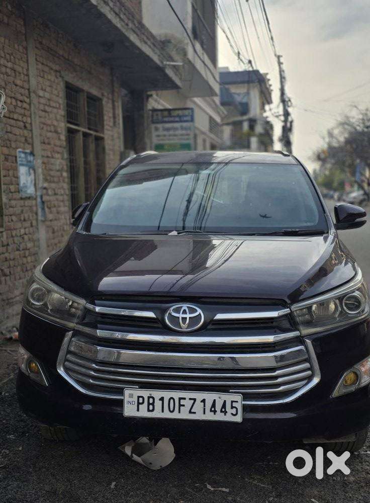 Toyota Innova Crysta 2.4 Gx Mt, 2016, Diesel