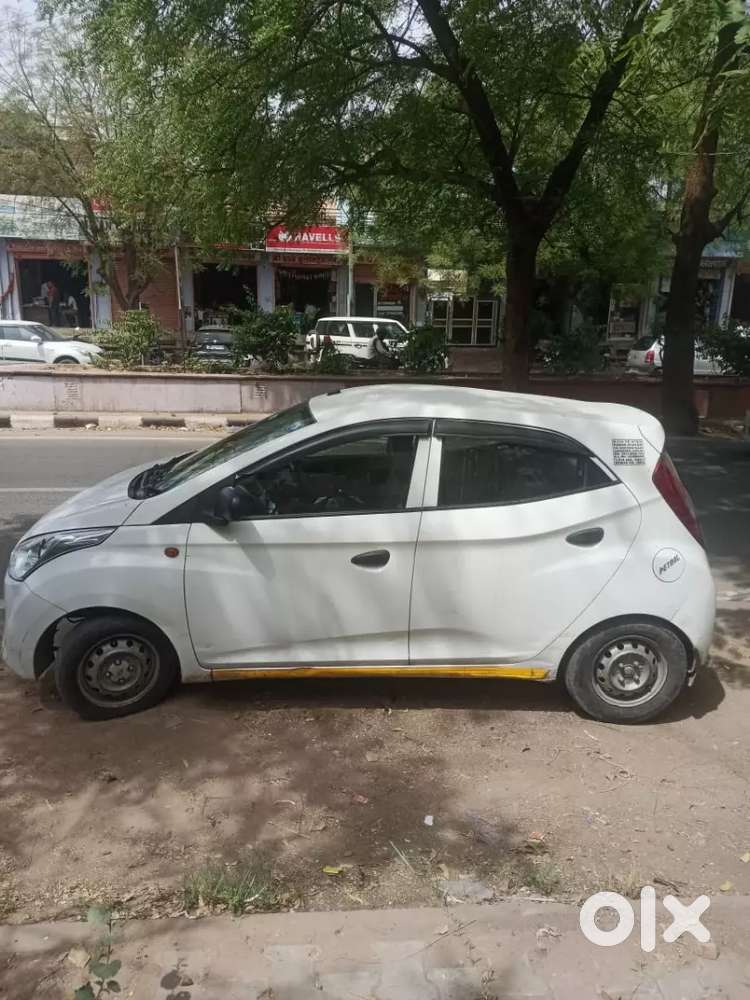 Hyundai Eon 2017 Petrol 220000 Km Driven