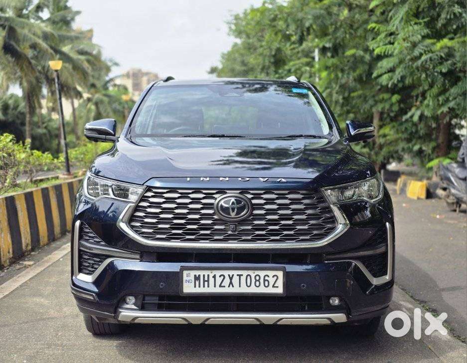 Toyota Innova Hycross 2.0 Zx (o) Hybrid 7 Str, 2025, Petrol