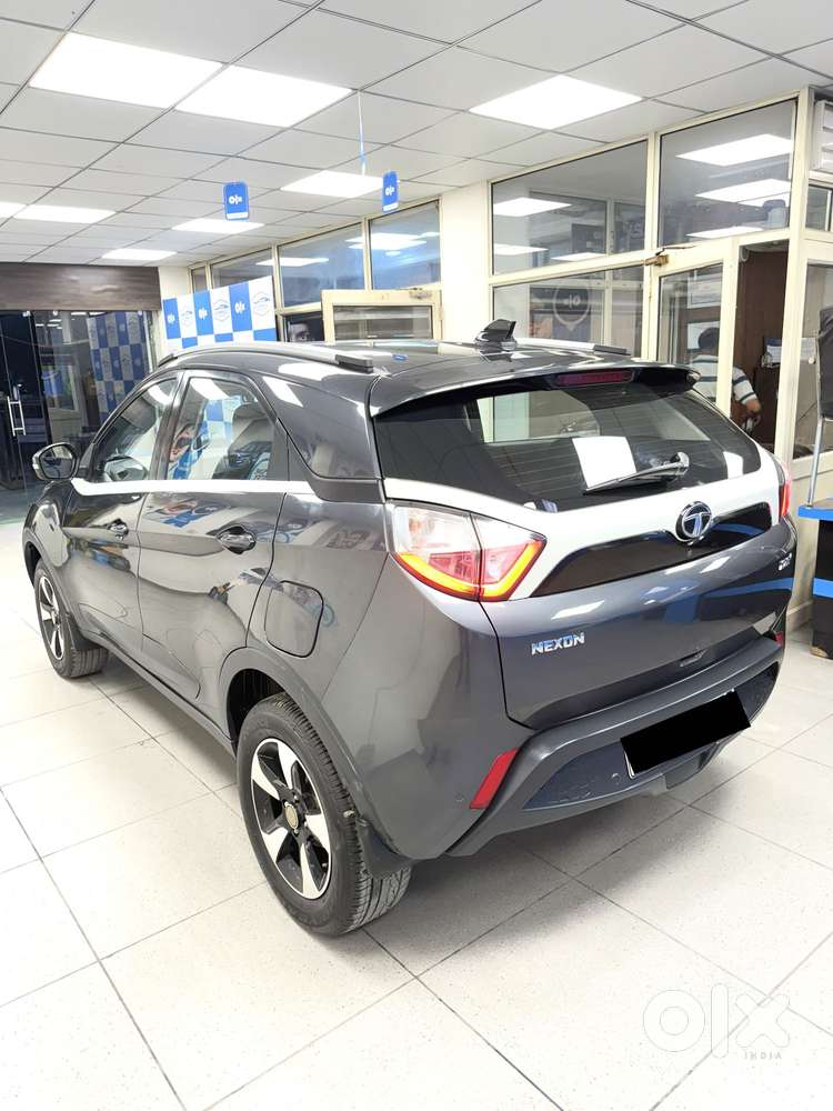 Tata Nexon 1.2 Revotron Xza Plus Dualtone, 2018, Petrol