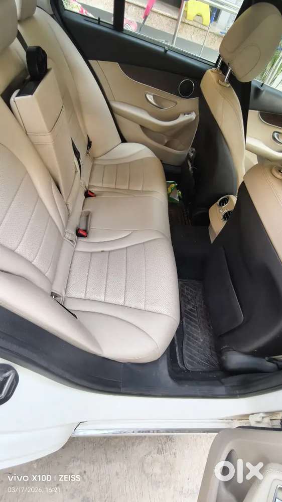 Mercedes-benz C-class 2021