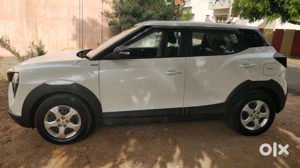 Mahindra Xuv 3xo Mx3, 2024, Petrol