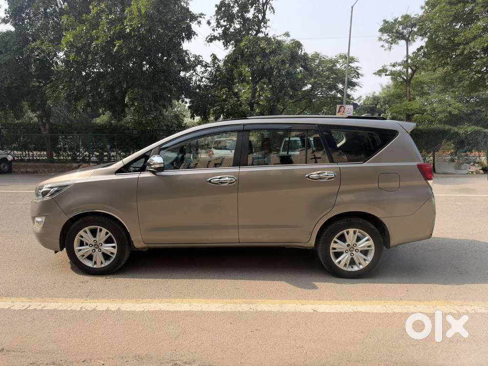 Toyota Innova Crysta 2.7 Zx At, 2017, Petrol