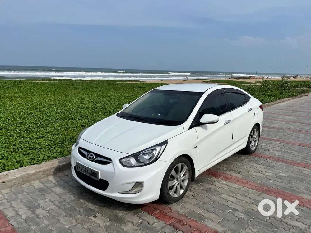 Hyundai Verna Diesel 2012 ( Top End )