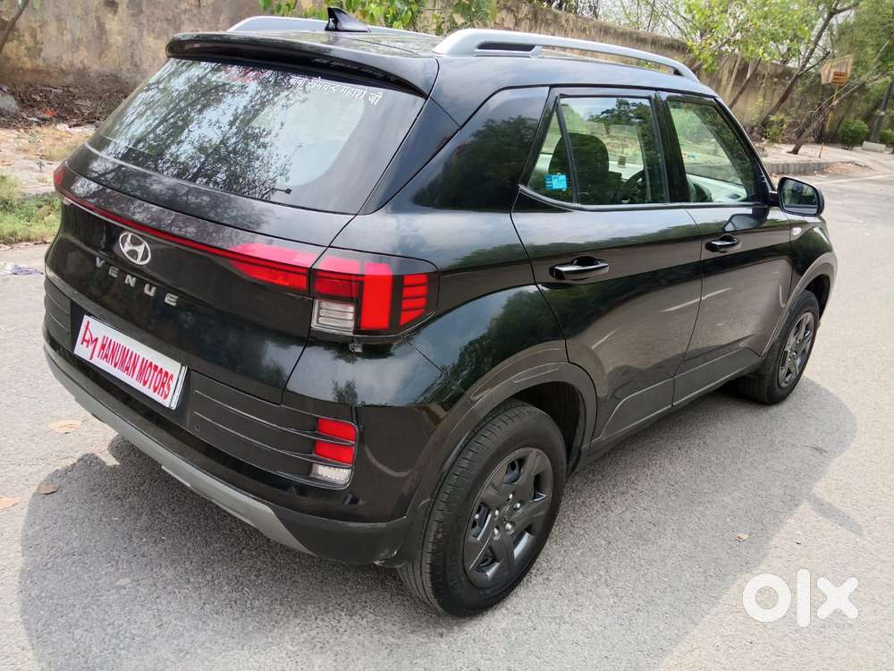 Hyundai Venue S 1.2 Petrol, 2024, Petrol