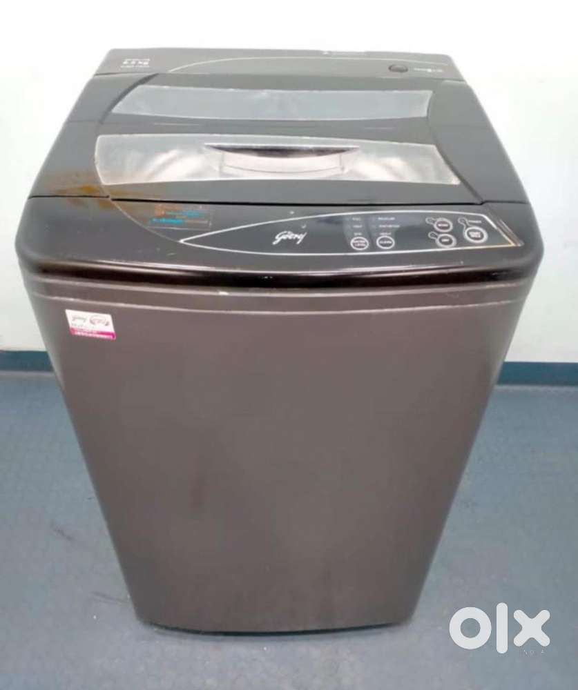 Lightly used Godrej Top load washing machine Washing Machines