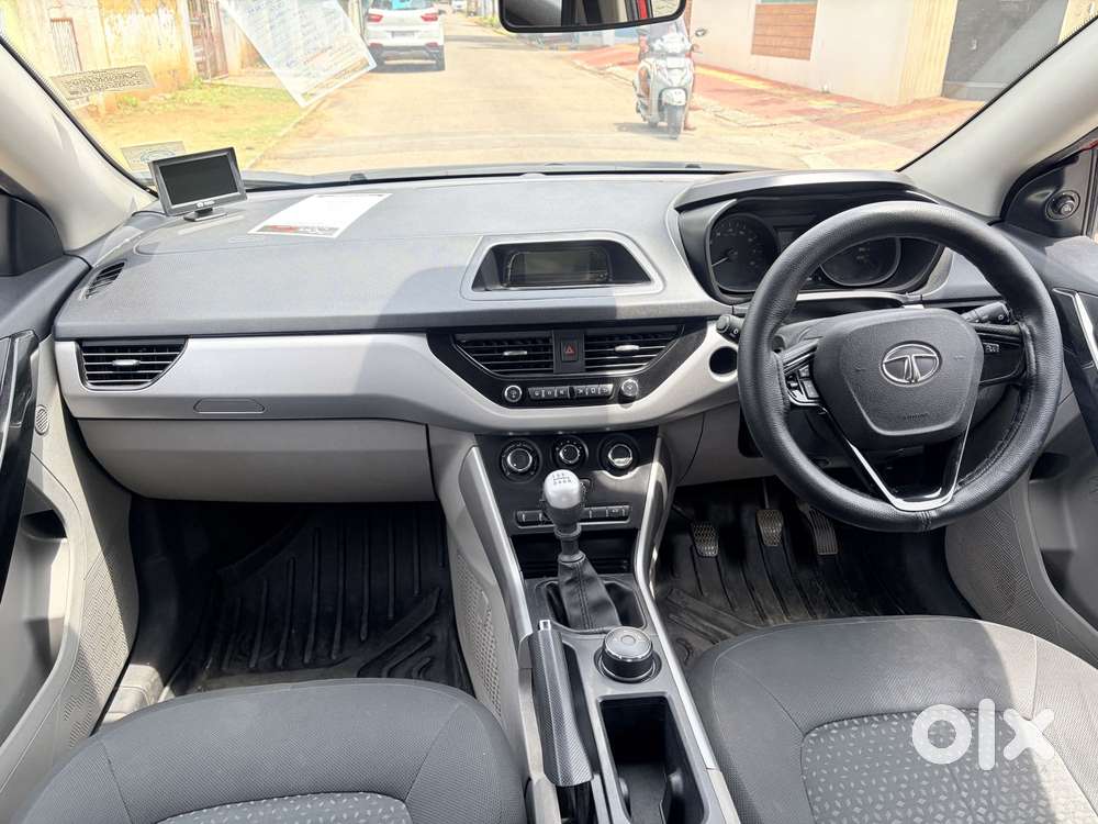 Tata Nexon 1.5 Revotorq Xm, 2018, Diesel