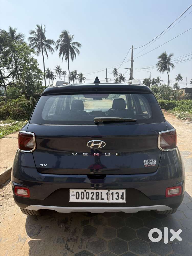Hyundai Venue 1.0 Sx (o) Turbo Dct Dual Tone, 2020, Petrol