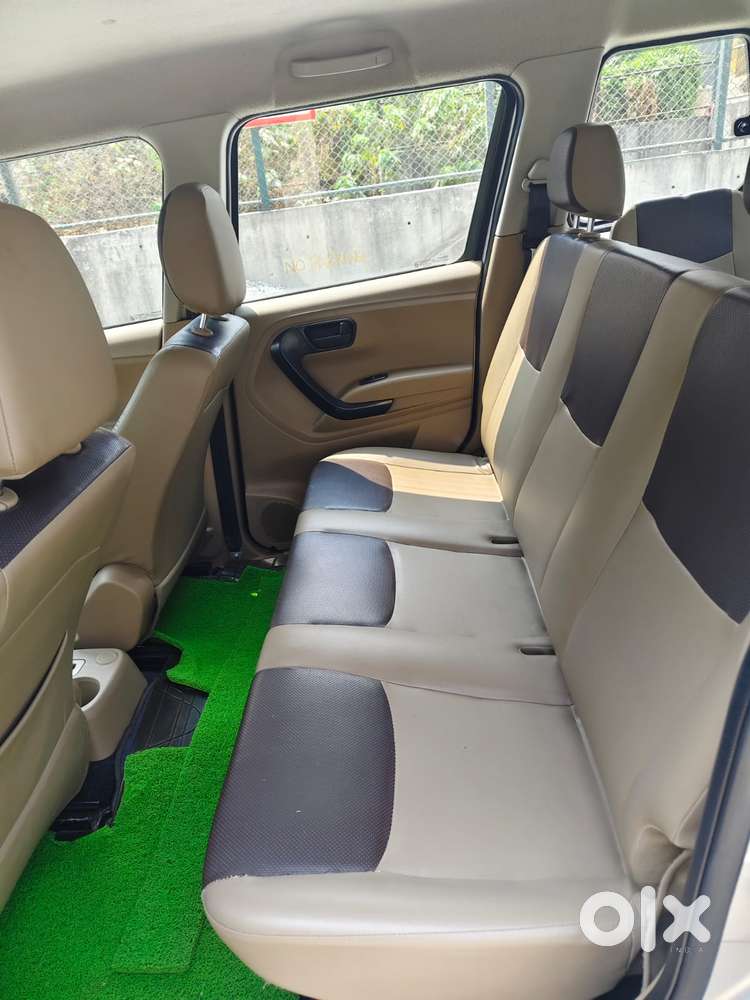 Mahindra Tuv 300 T4, 2016, Diesel