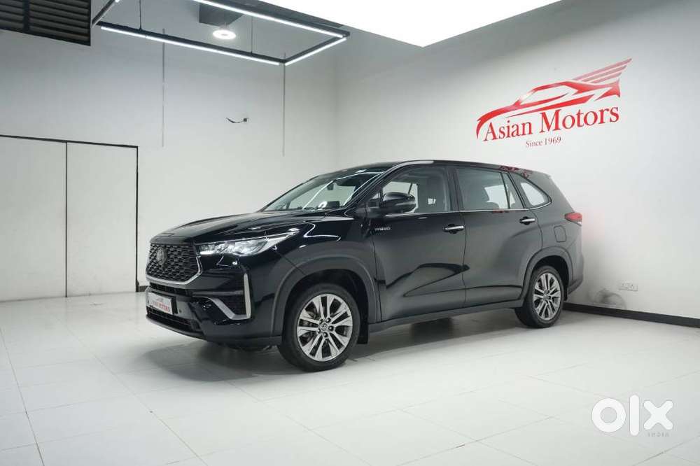 Toyota Innova Hycross 2.0 Zx (o) Hybrid 7 Str, 2023, Petrol