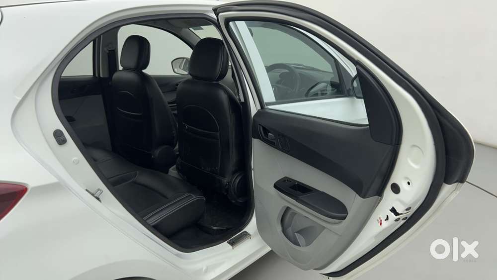 Tata Tiago 1.2 Revotron Xt Option, 2022, Petrol