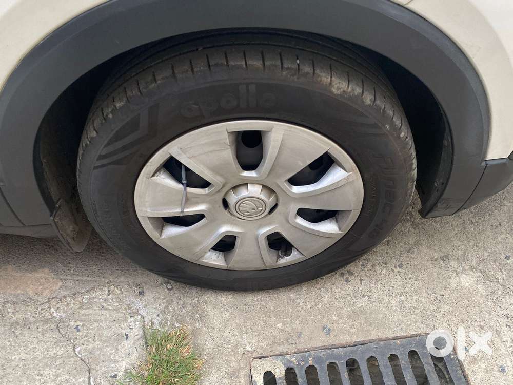 Skoda Kushaq Ambition 1.0l Tsi Mt, 2022, Petrol