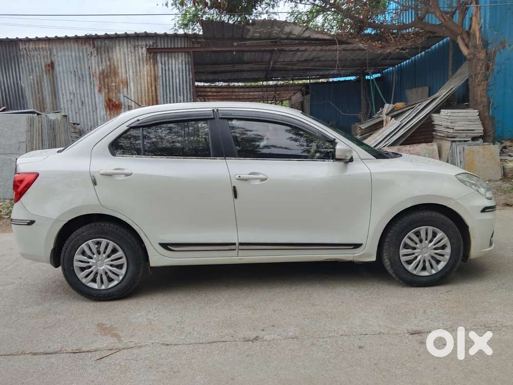 Maruti Suzuki Swift Dzire 1.3 Vxi, 2022, Petrol