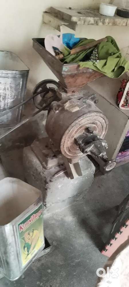 Electronic floor mil madin inglend