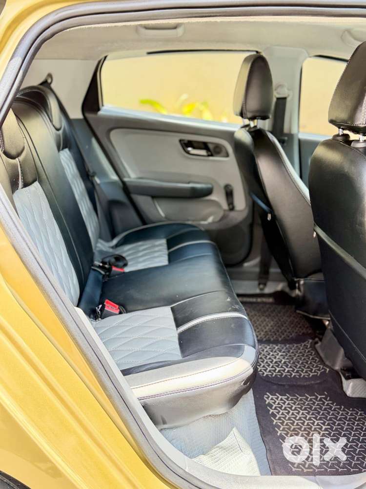 Tata Altroz 1.2 Xe, 2021, Petrol
