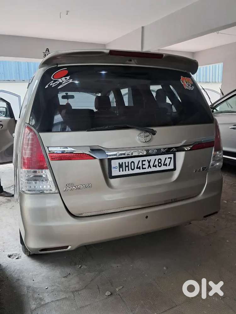 Toyota Innova 2011 Diesel Well Maintained