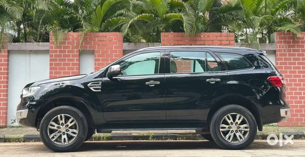 Ford Endeavour 3.2 Titanium At 4x4, 2017, Diesel