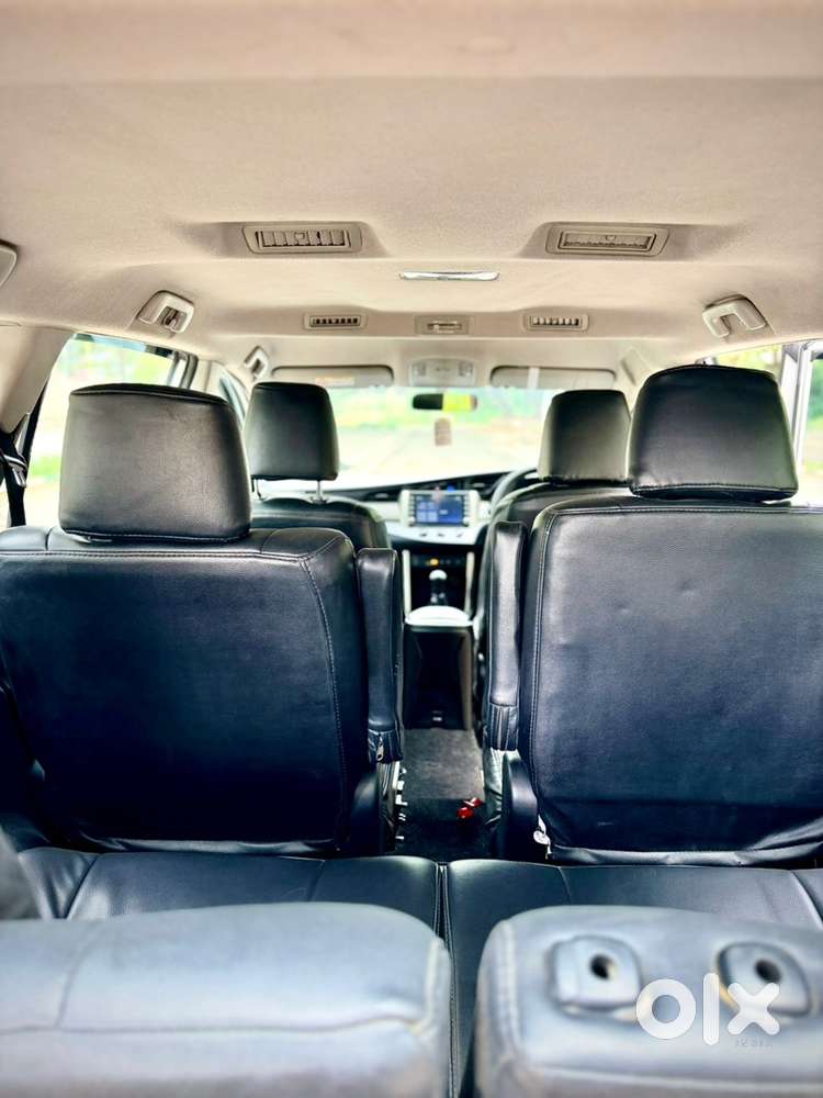 Toyota Innova Crysta 2022 Diesel Well Maintained