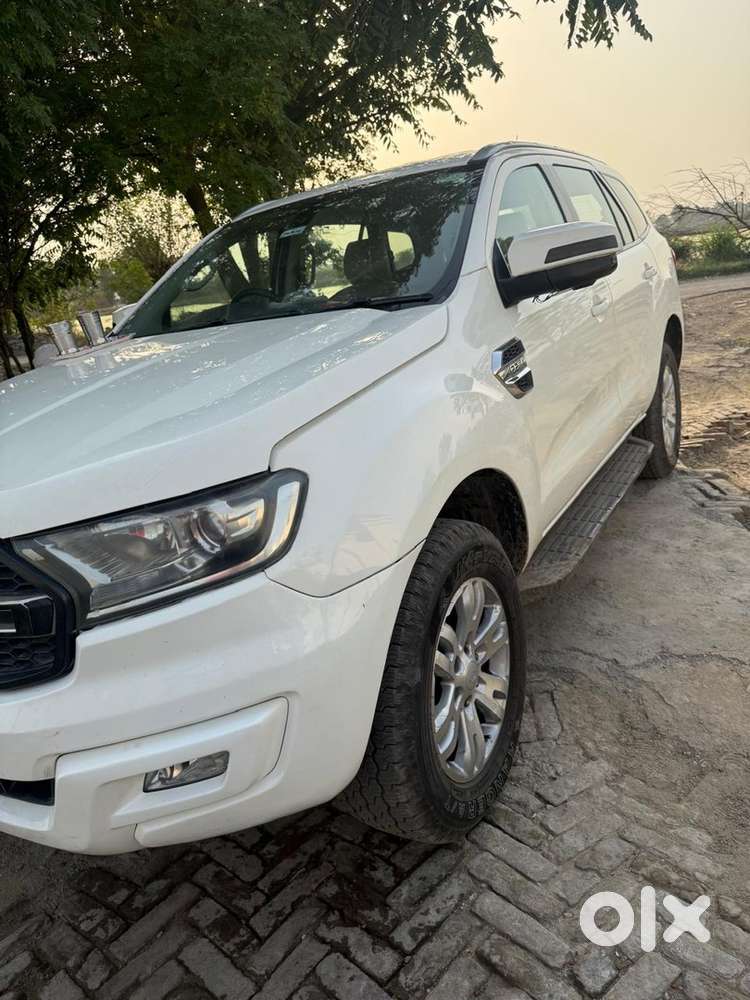 Ford Endeavour 2017 Diesel 120000 Km Driven