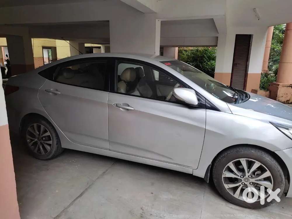 Hyundai Fluidic Verna 2014 Diesel 120000 Km Single Owner Army
