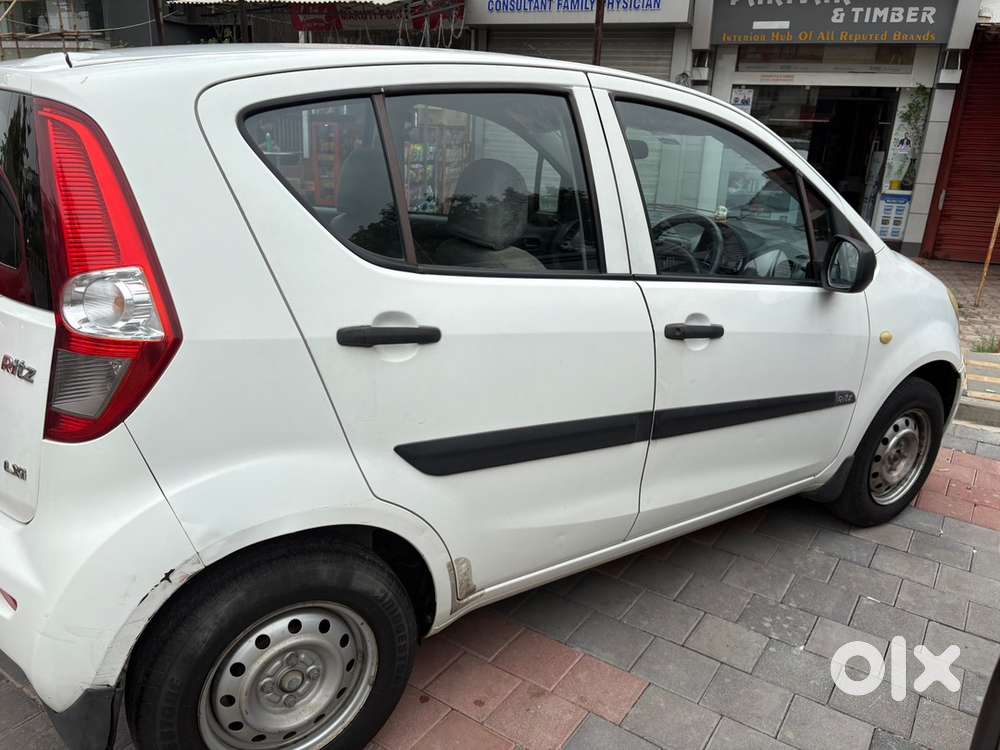 Maruti Ritz Vxi Petrol 2011