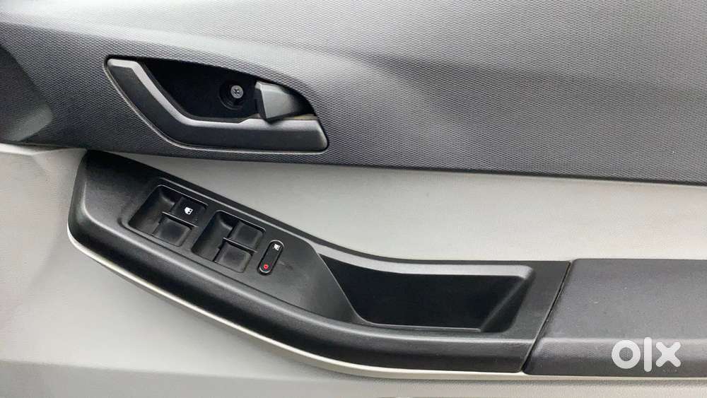 Tata Tiago 1.05 Revotorq Xt Option, 2021, Petrol