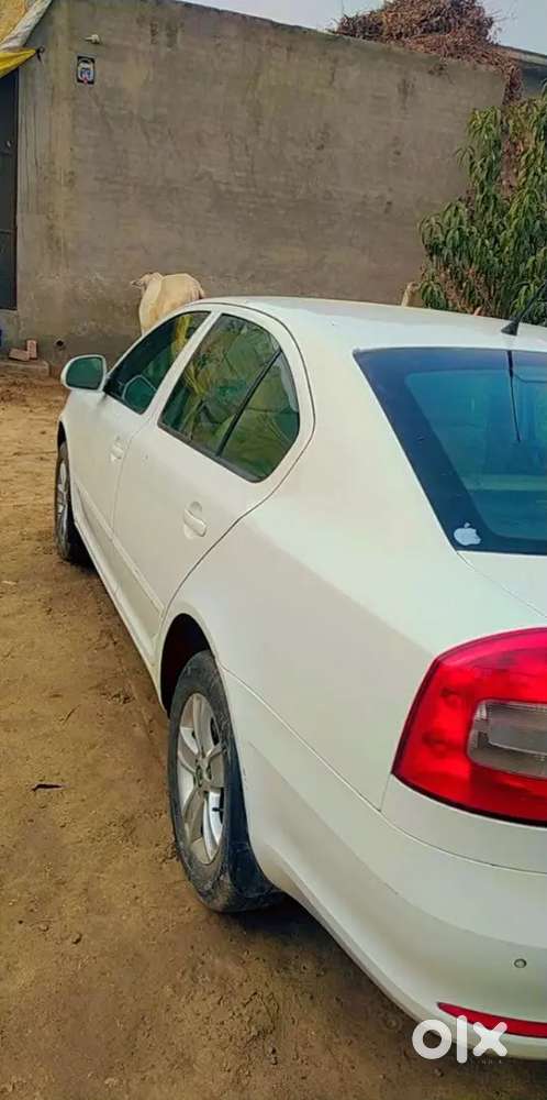 Skoda Laura 2010 Petrol Manual