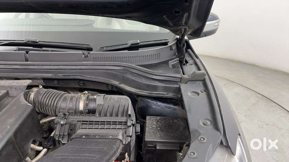 Mahindra Xuv700 2.0 Ax 7 Petrol At Str, 2021, Petrol