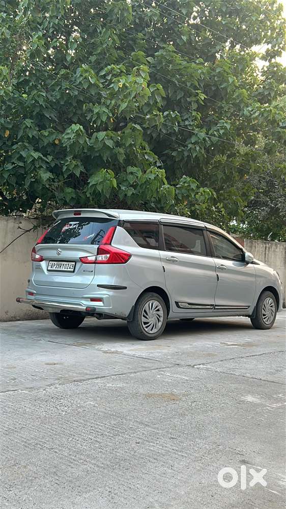 Maruti Suzuki Ertiga 2023 Petrol Well Maintained